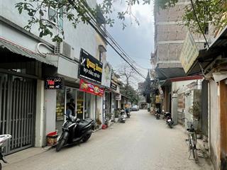 50m2 nhà đẹp mặt phố kinh doanh, ô tô tránh, giá chỉ 8,x tỷ nhỉnh  136 cầu diễn  vị trí cực đẹp,