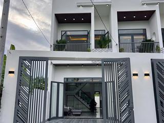 Cần bán lại căn nhà lầu ngay cuối đường đồng khởi  cây xăng 75