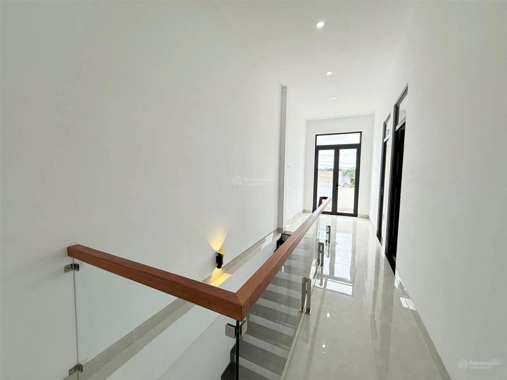 Nhà + đất nền sổ sẵn thổ cư 100% nằm ở cổng 11, p. phước tân biên hòa đường nhựa 8m