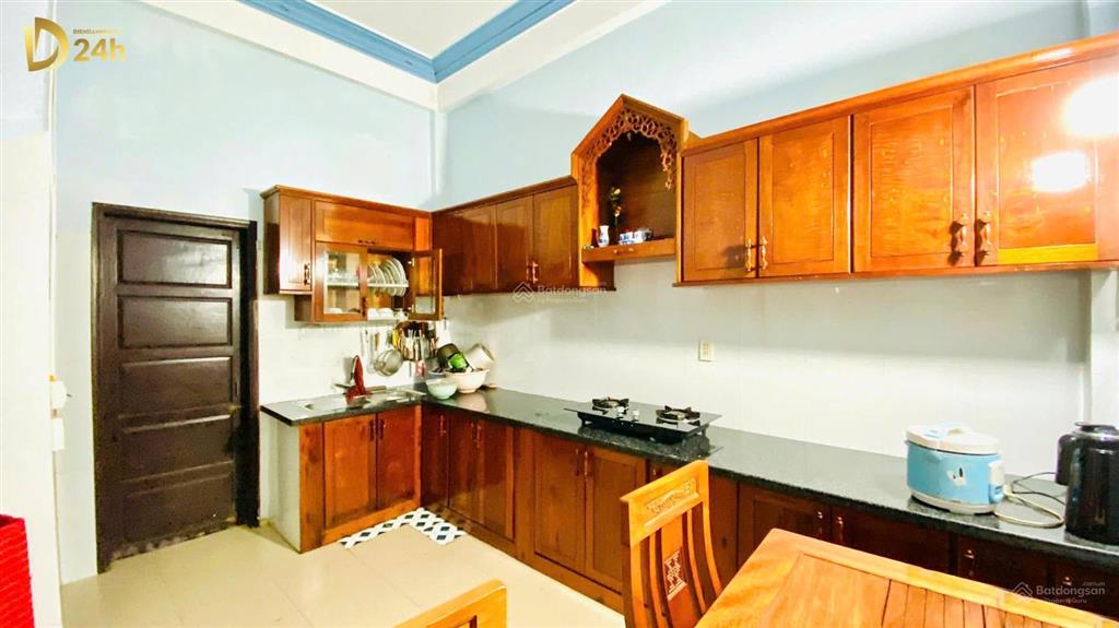 Nhà 03 tầng mặt tiền đường nguyễn phong sắc giao nhau trường chinh kinh doanh sầm uất