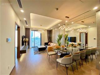 Bán căn hộ chung cư 110 cầu giấy 76m 2pn full nội thất sổ sẵn giá tốt