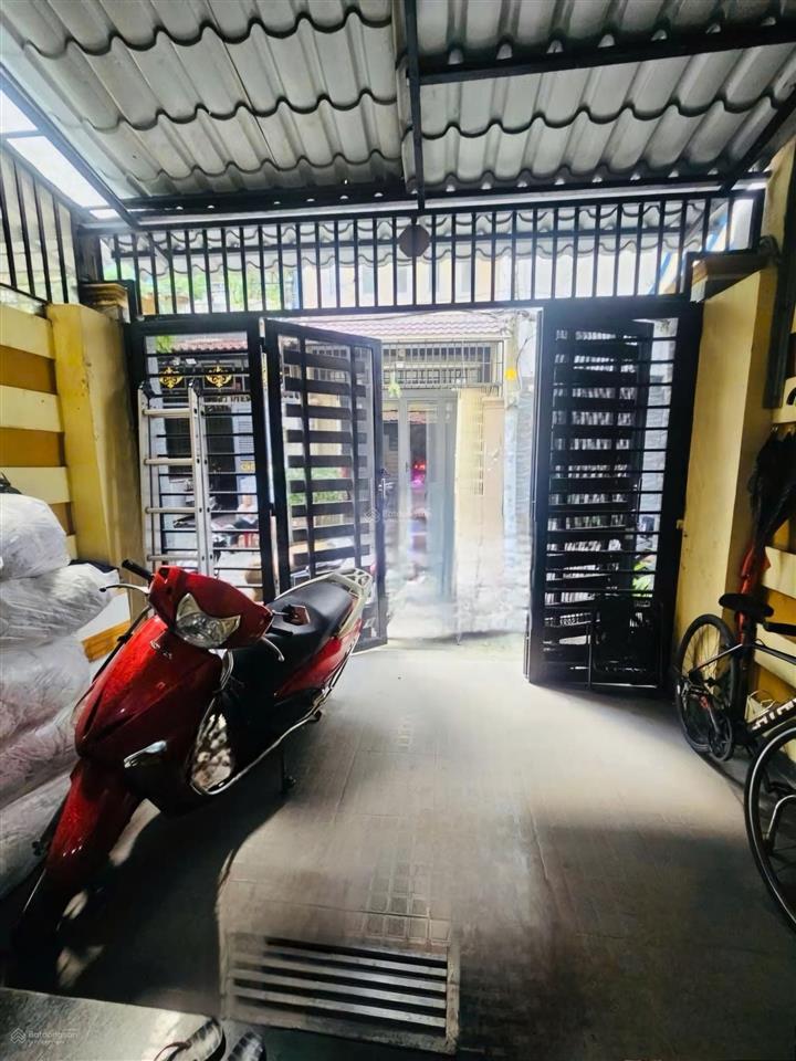 Xe hơi đỗ cửa  phú thọ hòa, tân phú  5tầng còn mới đẹp  67m2  hxh  ngay trung tâm kd siêu vip