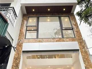 Bán nhà phố trần duy hưng  dt 50m2x5 tầng thang máy  ô tô đỗ cửa  50m ra phố  full nội thất