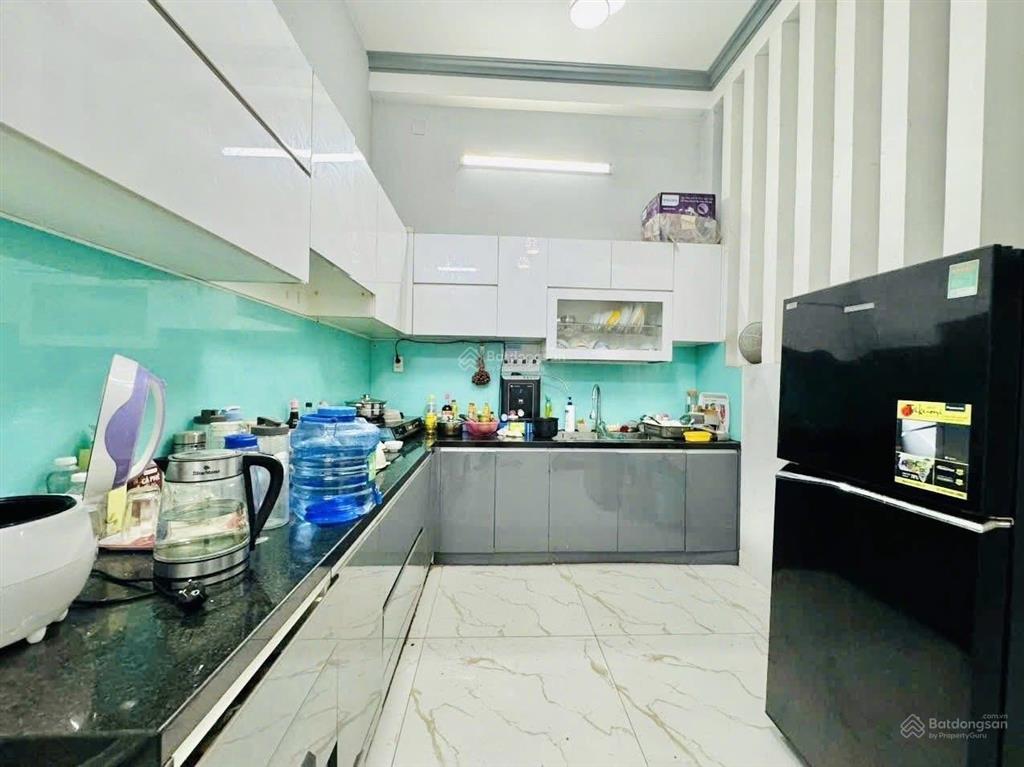 Lâm văn bền quận 7 nội thất đặc biệt hiện đại 4.1x11.4m 3 tầng 4 tỷ 1
