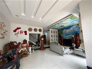 Quận 7  lâm văn bền  90.3m2  mặt tiền to kinh khủng  7 tỷ 4