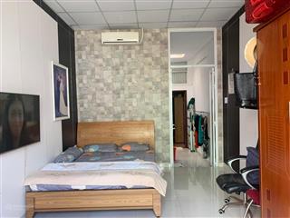 Ngay ngã tư lãnh binh thăng tôn thất hiệp ngang 4 dài 13 mét 3 tầng hẻm tô thông thoáng 5,5 tỷ