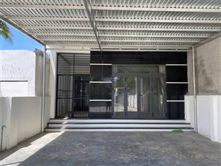 Bán nhà lầu 2 tầng mặt tiền đường trần phú, tt vạn giã, cách quảng trường biển 250m, giá 9 tỷ