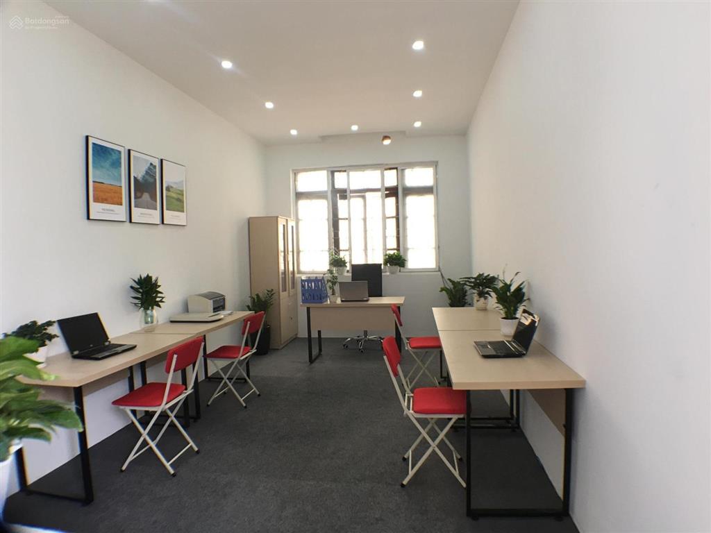Cho thuê văn phòng 30m2 tại đường giải phóng  hoàng mai, giá chỉ 3tr9 / tháng