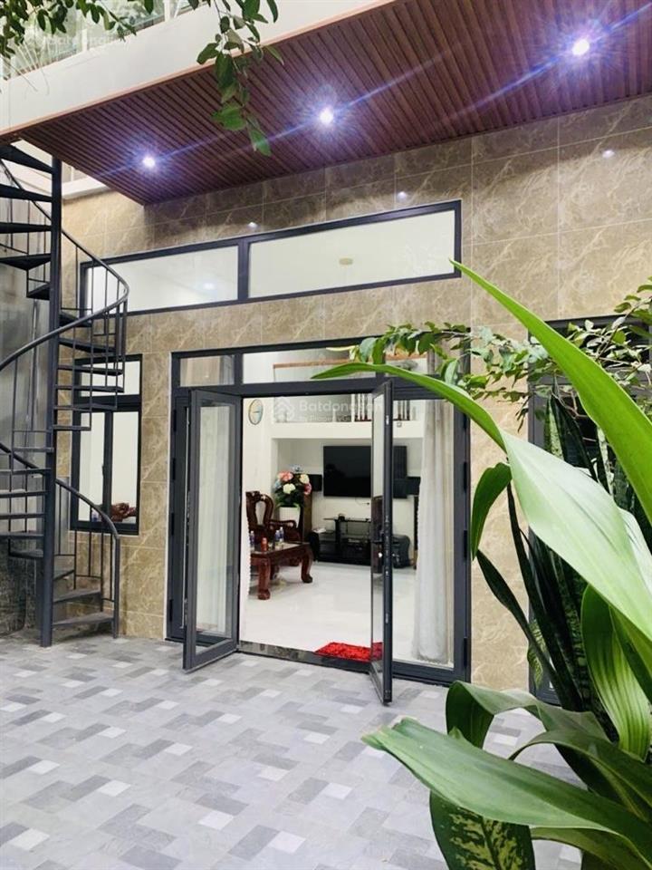 Nhà mới tiềm năng, nở hậu  cách mạng tháng 8  4.5x18m (67/93m2), 4 tầng  nhỉnh 8 tỷ