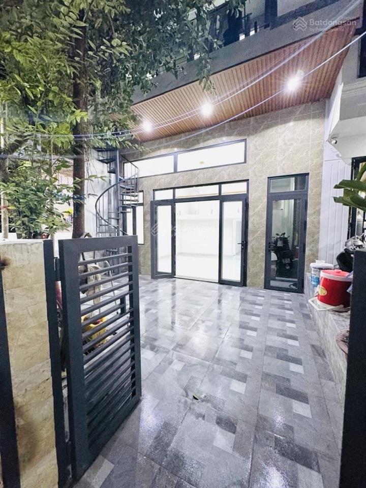 Nhà mới tiềm năng, nở hậu  cách mạng tháng 8  4.5x18m (67/93m2), 4 tầng  nhỉnh 8 tỷ