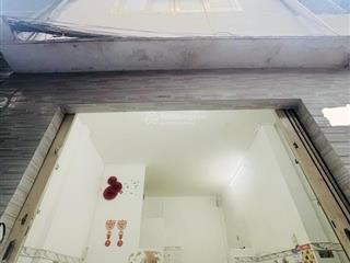 Nhà c3  vĩnh viễn  18m2, 3tầng  nhích 3tỷ