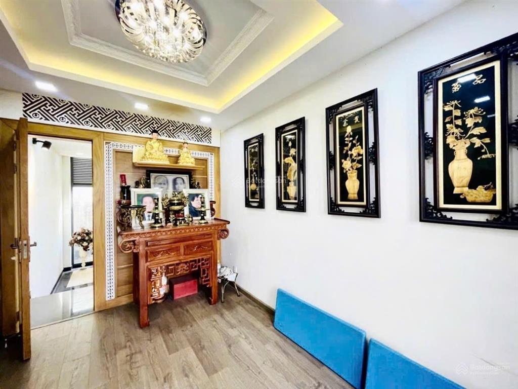Nhà đẹp nở hậu, hẻm 4m, có thang máy  cách mạng tháng 8  40/43m2, 4 tầng  9 tỷ