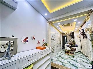 Nhà đẹp nở hậu, hẻm 4m, có thang máy  cách mạng tháng 8  40/43m2, 4 tầng  9 tỷ
