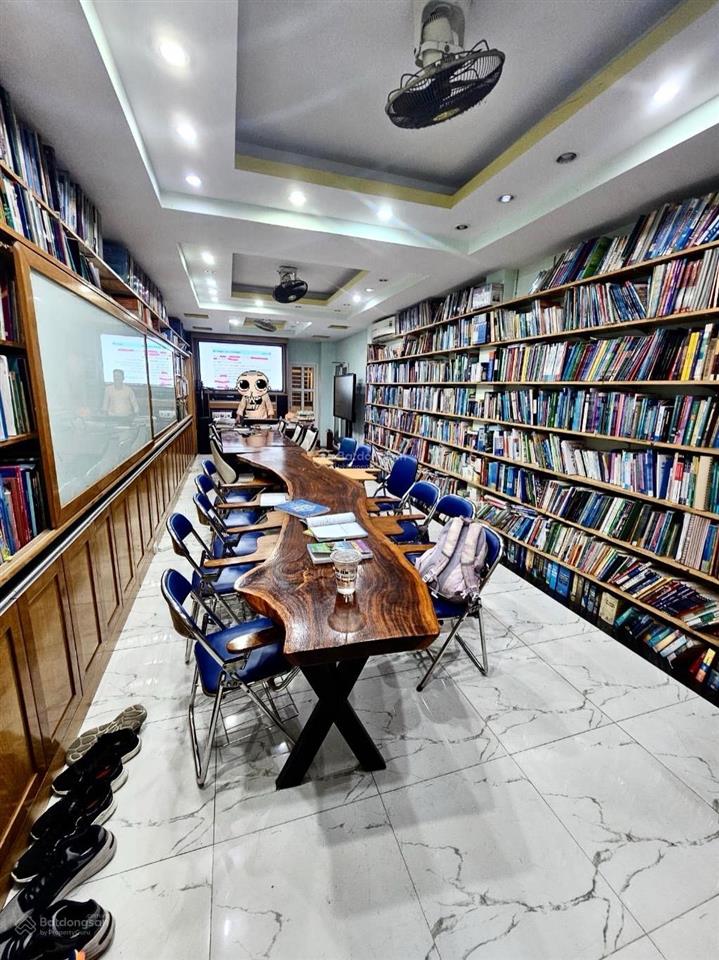 Em có 2 căn hộ cc trần quang diệu 44m2 nhỉnh 2tỷ
