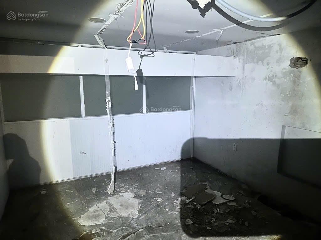 Nhà c4, 1 sẹc  nguyễn văn cừ  3.6x15 (49.2/53m2)  nhỉnh 5tỷ