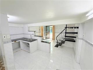 Nhà nở hậu, lô góc, ko lg qh, sổ đẹp  lý chính thắng  3.8/4.5x7 (25/28m2), 3tầng  4.7tỷ