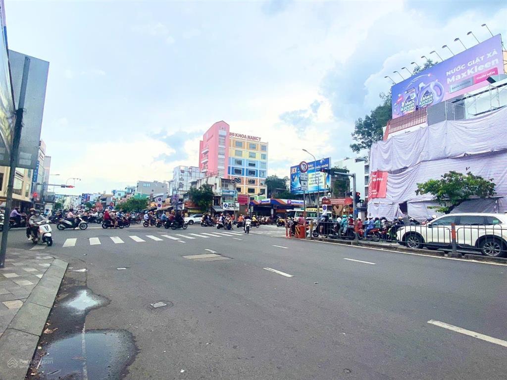 Nhà c3 nở hậu, 1 sẹc, không lg qh  nguyễn văn cừ  49/53m2  4.98tỷ
