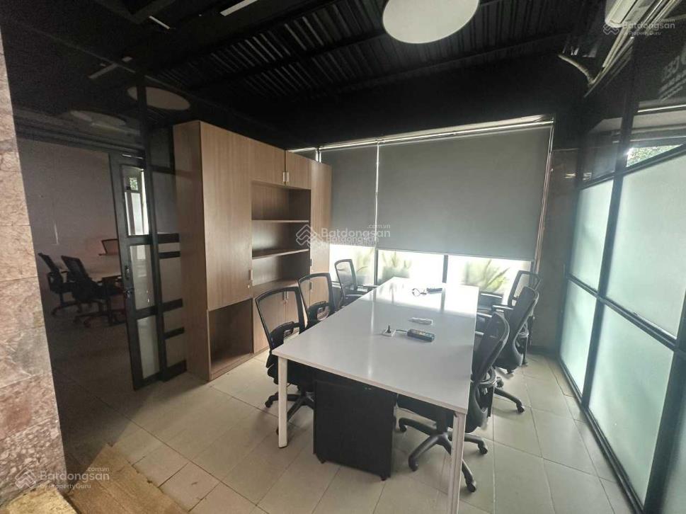 Cho thuê văn phòng đường huỳnh tịnh của, quận 3. dt 150m2 full nội thất  giá chỉ 50 triệu