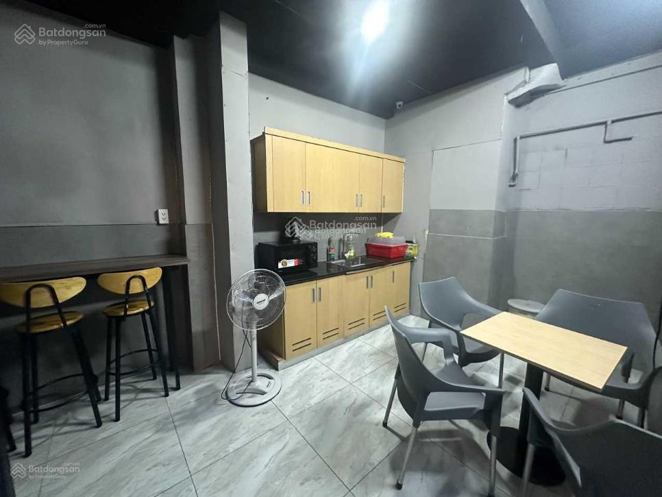 Cho thuê văn phòng đường huỳnh tịnh của, quận 3. dt 150m2 full nội thất  giá chỉ 50 triệu