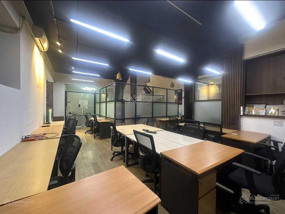Cho thuê văn phòng đường huỳnh tịnh của, quận 3. dt 150m2 full nội thất  giá chỉ 50 triệu