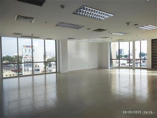 Văn phòng hạng b+ 300m² mặt tiền cống quỳnh quận 1. giá 112tr/th không gian hiện đại view thoáng