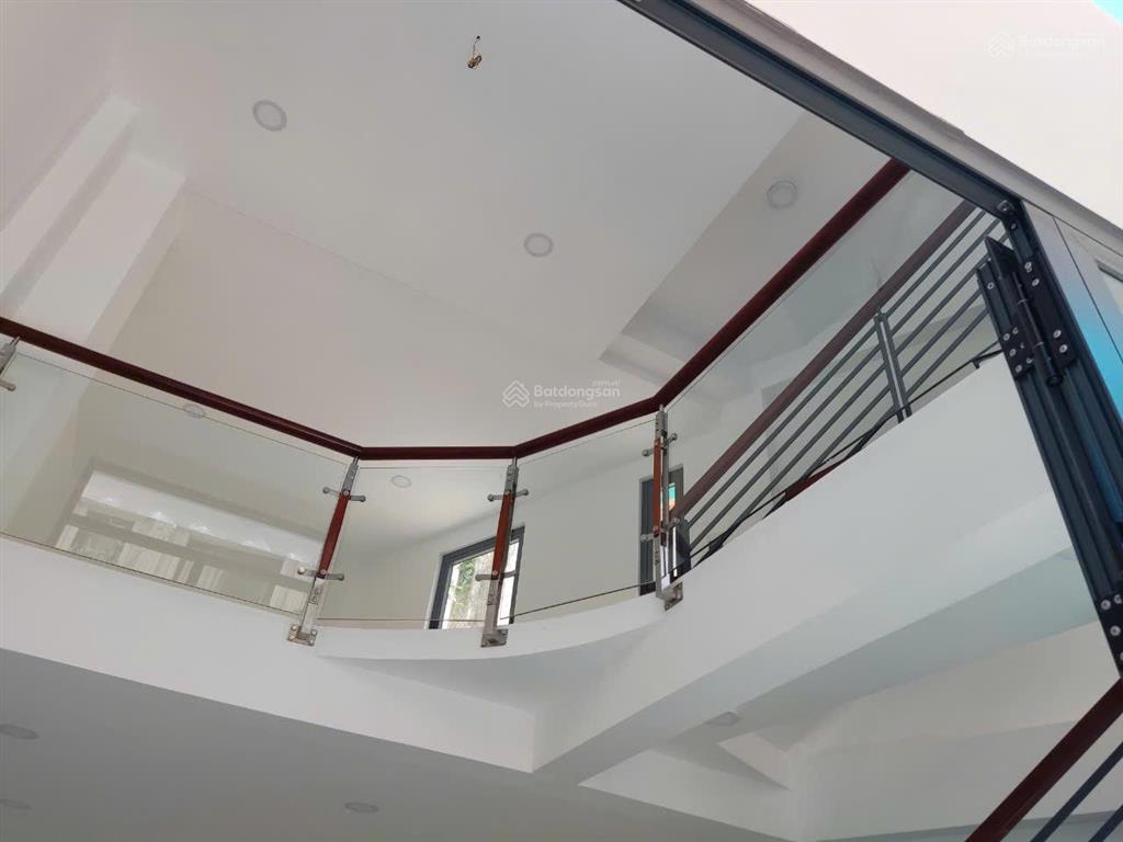 Bán nhà mới hẻm xe hơi 7 chỗ đường số 20, dương quảng hàm, khu dân cư an ninh