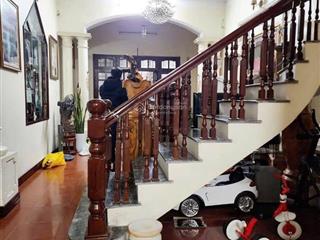 Bán nhà mặt ngõ quan nhân 10 m ra ô tô trước nhà 2.5m, giáp ranh quận cầu giấy. 50m2