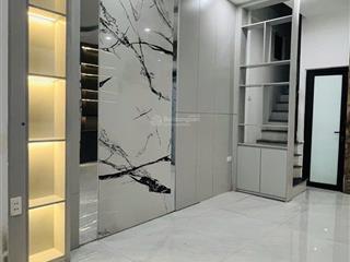 Đẹp đỉnh mặt ngõ văn chương dân xây mới đẹp thang máy xịn sò trước nhà thoáng sáng mát mẻ, 45m2