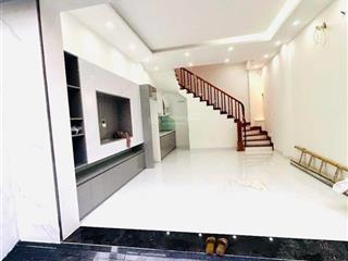 Đẳng cấp mặt ngõ thịnh hào lô góc 3 mặt ngõ full nội thất chỉ việc kéo và li về ở dt, 37m2 x 5t