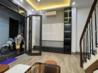 Bán nhà, tôn đức thắng,vài bước ra văn miếu,bệnh viện sanh pon,giảng võ .chủ tặng nội thất 38m2