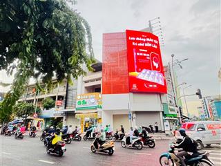 Siêu phẩm góc 2mt 112 đinh tiên hoàng, 4 x 17m 5 tầng nhà mới 100% giá chỉ 65 triệu / tháng tl