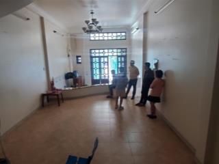 Cần bán gấp hxh nguyễn thị minh khai, quận 1. dt 4,5*20m, 4 tầng. khu dân trí cao. giảm bán 25 tỷ