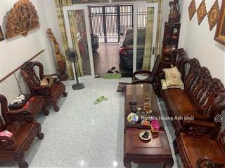Bán nhà 2 tầng, 4.5 x 19m, vuông vức, xe hơi ngủ nhà, ngay trung tâm thủ đức