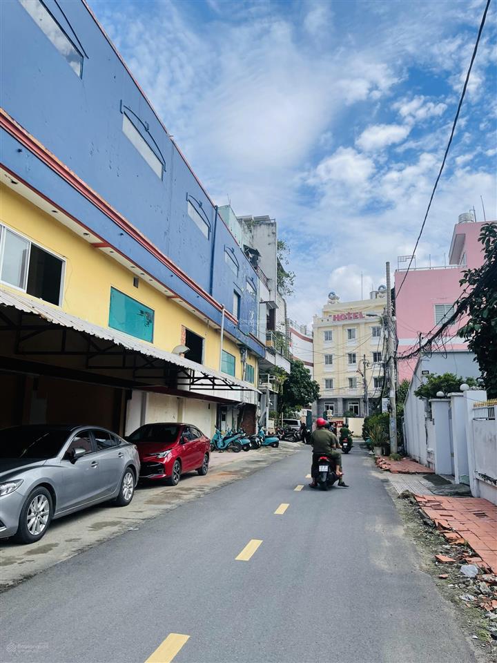 Bán nhà võ văn ngân ngay vincom thủ đức hiếm nhà bán