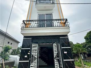 Nhà độc lập, 4tx45m2, ô tô đỗ cổng, view thoáng vĩnh viễn, gần khu đô thị đô nghĩa, chỉ 3,3 tỷ