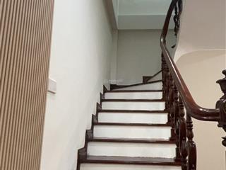 Bán nhà phố trung phụng  gần ngã 4 xã đàn  mt rộng 4m  ngõ rộng, gần phố  06 tầng, nhỉnh 7 tỷ