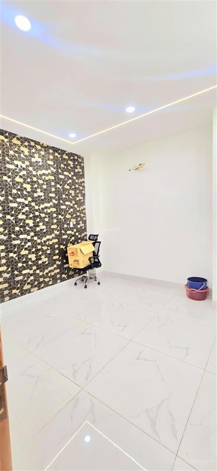 Siêu phẩm 5 tầng mới toanh  mặt tiền kinh doanh  ngay chợ gò xoài  chỉ 7.x tỷ!