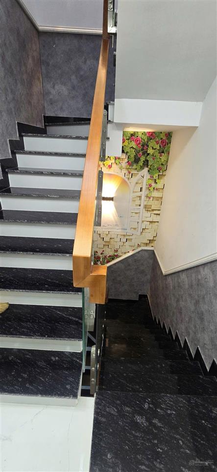 Siêu phẩm 5 tầng mới toanh  mặt tiền kinh doanh  ngay chợ gò xoài  chỉ 7.x tỷ!