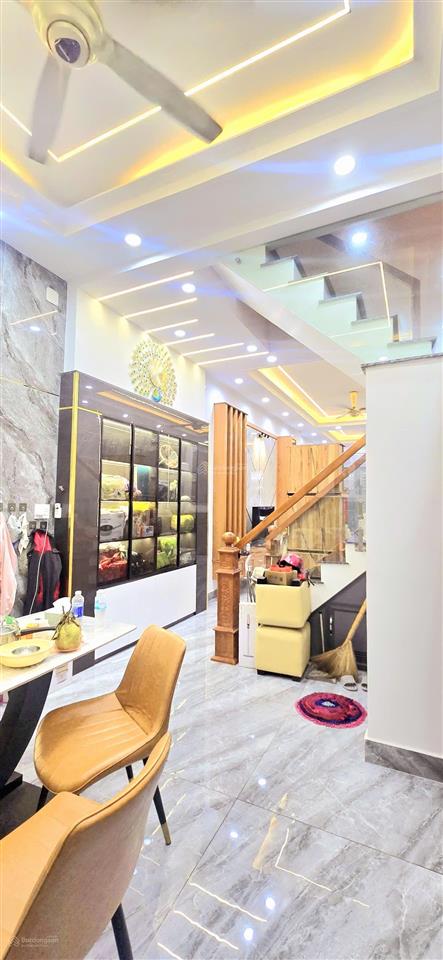 Siêu phẩm 5 tầng mới toanh  mặt tiền kinh doanh  ngay chợ gò xoài  chỉ 7.x tỷ!