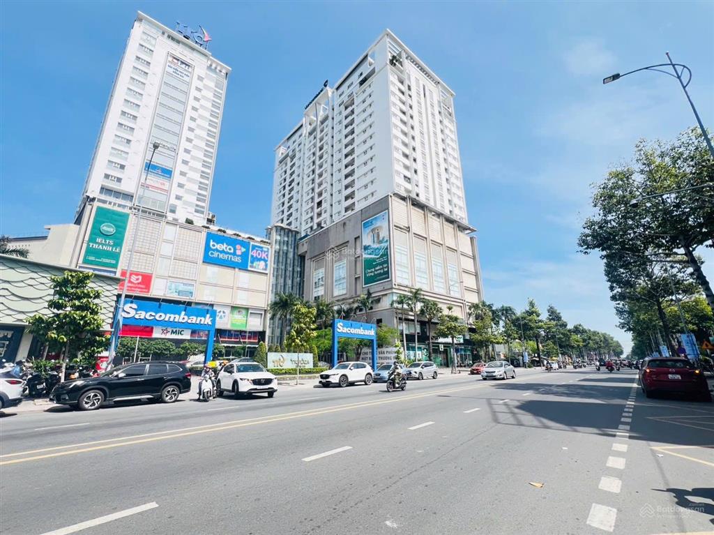 Lô biệt thự siêu đẹp ngang 6,2m dài 30m sổ riêng thổ cư kích thước 6,2x30m, vuông