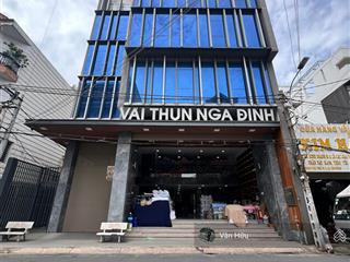 Siêu khan hiếm mt nguyễn thị thập, quận 7  dt 10x20m  hầm 5 tầng  hđt 250 triệu  giá 50 tỷ