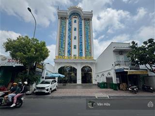 Tòa nhà mặt tiền lê văn việt, tp.thủ đức  dt 12x47m  hầm 6 tầng  hđt 350 triệu  giá 80 tỷ