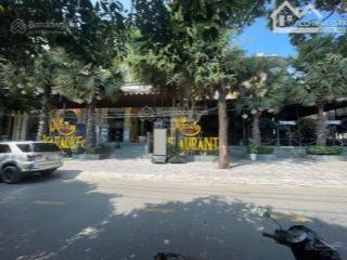 Bán gấp nhà siêu vip góc 3 mặt tiền đường khổng tử, bình thọ, thủ đức. dt 1600m2