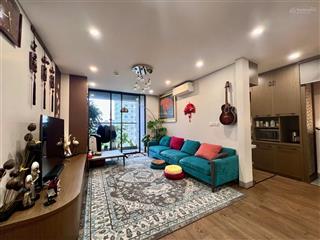 Chuyển công tác cc bán căn 3pn tại iris garden, dt 140m, tầng trung, giá 7ty8.  0384 028 ***