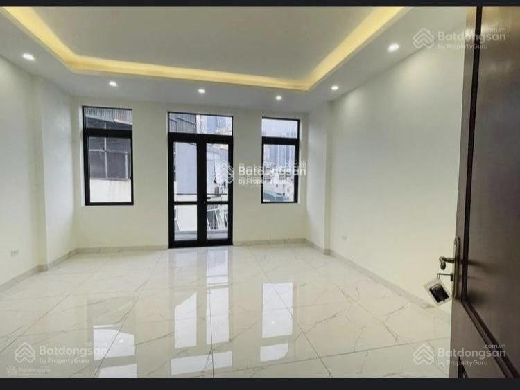 Đẹp cạn lời! ngọc khánh, khu phân lô ô tô tránh vỉa hè, thang máy, văn phòng hay ở chất. 85m2*5t