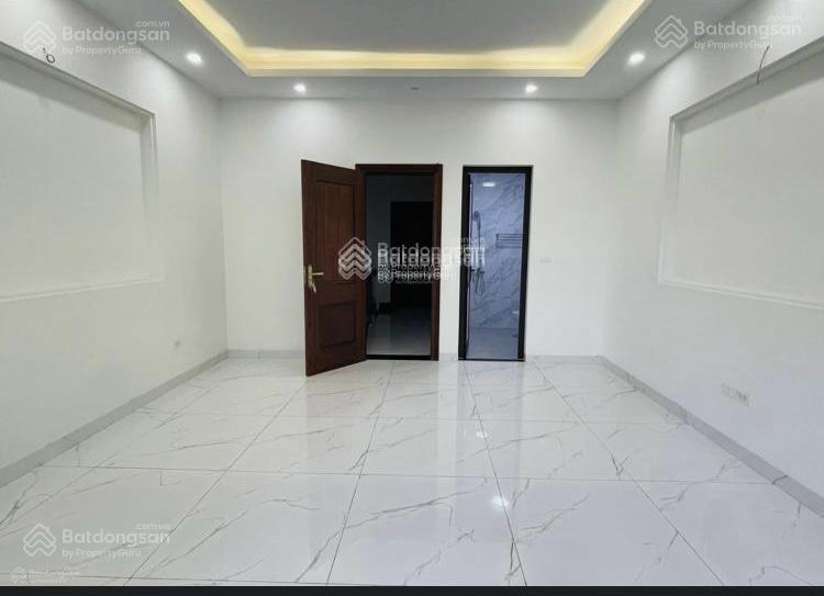 Đẹp cạn lời! ngọc khánh, khu phân lô ô tô tránh vỉa hè, thang máy, văn phòng hay ở chất. 85m2*5t