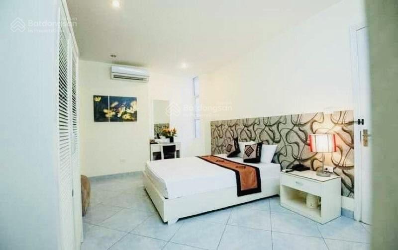 Siêu phẩm! hoàng cầu, ô tô, thang máy, kinh doanh dòng tiền, thông tứ tung, 2 thoáng, 65x8 tầng
