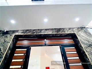 Siêu phẩm ! nhà mới 7 tầng thang máy lạc long quân, dòng tiền trên 600tr/n,oto 10m, sổ đỏ chính chu