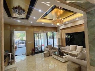 Bán nhà 7 tầng thang máy vip phố thái thịnh, diện tích 75m2, full nt. đường ô tô tránh, kd tốt.