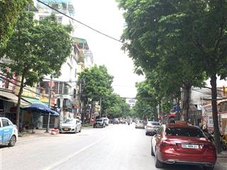 Xuân diệu7 tầng thang máyngõ thông15m ra otovị trí vàngchủ nhà tự xây tâm huyết và thiện chí